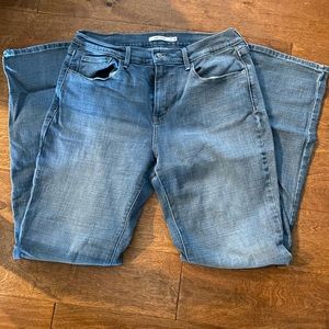 Levi jeans